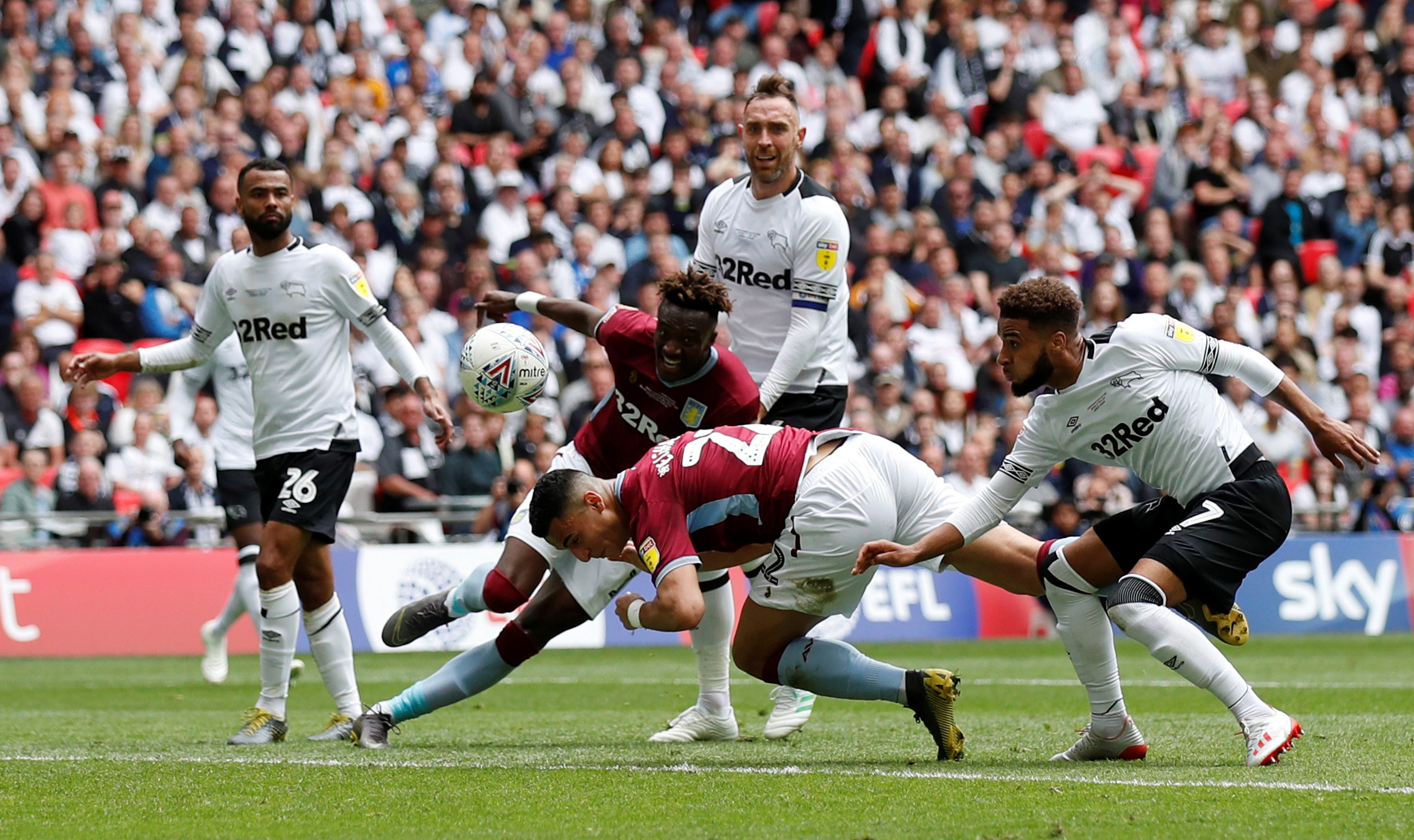 经济差被进 经济差被进