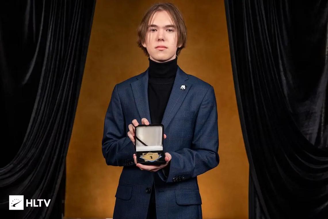 到底还藏着 到底还藏着