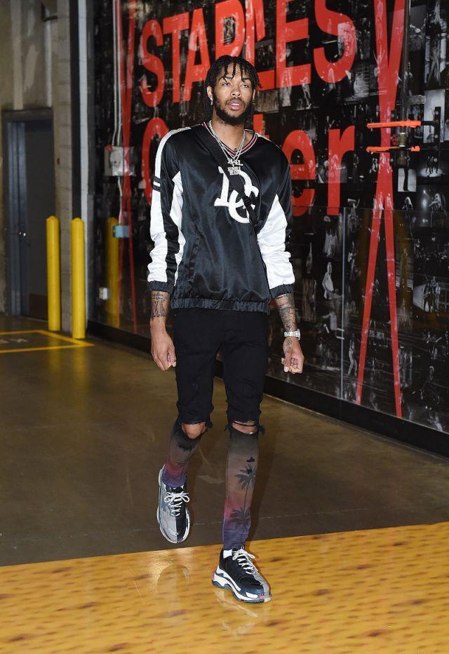 聚光灯属于